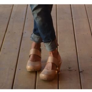 Dansko Women's Brown "Thea"  Leather Clogs. Size 8.5 To 9 U.S.